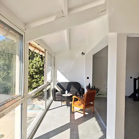 Villa D Exception Vue Sublime & Acces Lac, Piscine